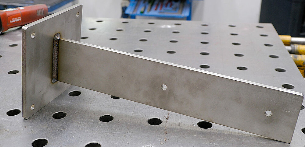 Geschweißtes und geschliffenes Metallteil