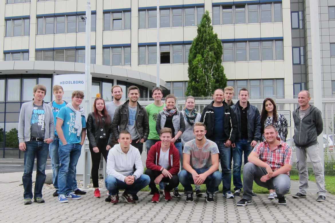 Julia mit der LernFabrik zu Besuch bei Heidelberger Druckmaschinen AG
